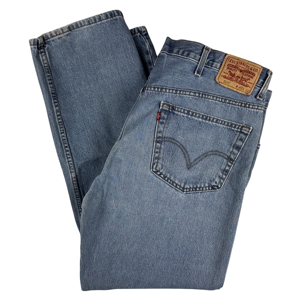 Levis 505 Relaxed Fit Jeans Mens 40x32 Medium Wash Straight Leg Worn in Distress